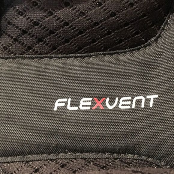 NORTH FACE Recon Black White Accents Hiking Camping School Laptop Backpack - Picture 3 of 13